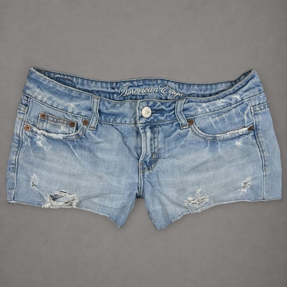 American Eagle Outfitters low rise denim distressed jean shorts size 4